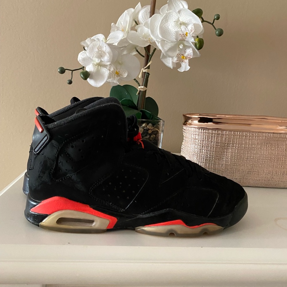 Nike Air Jordan Retro 6 6Y - Picture 3 of 4